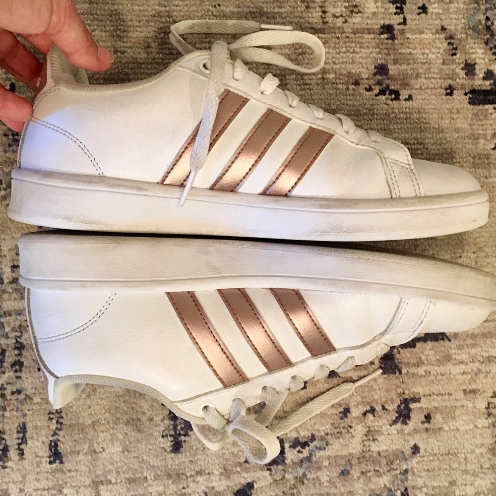 ADIDAS Sneakers Sz. W6.5